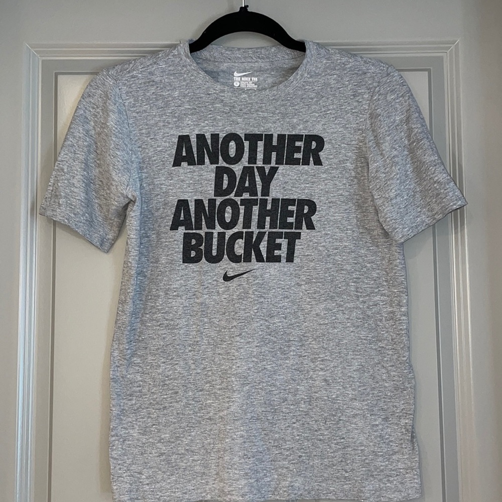 Boy’s Nike tshirt